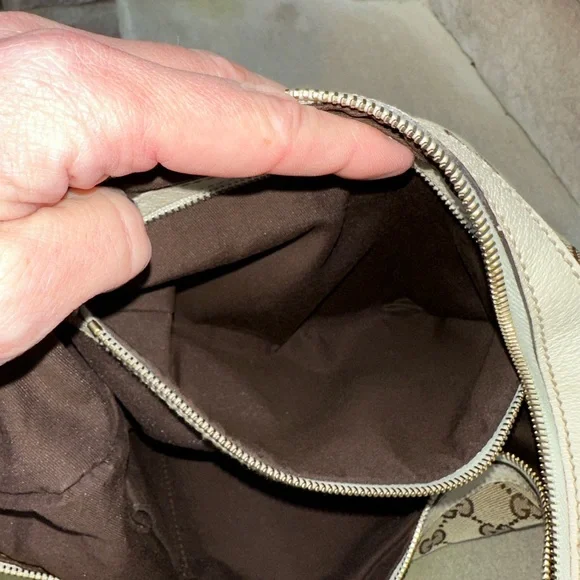 EUC Gucci GG Canvas Charmy Hobo Authentic Shoulder Bag - Picture 8 of 16